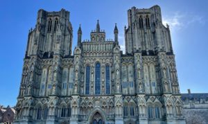 Wells Cathedral (began in 1175)